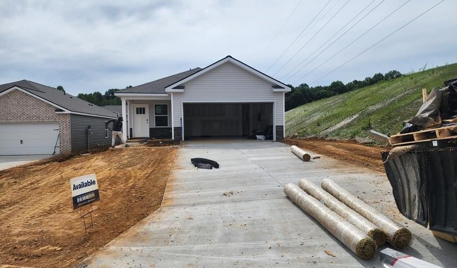 318 London Ct, Baxter, TN 38544 - 3 Beds, 2 Bath