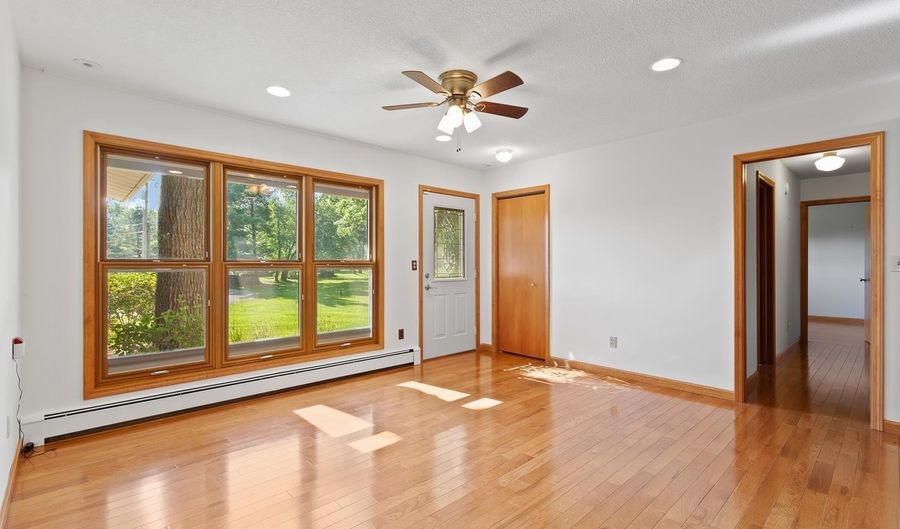 4382 3rd, Adrian, MI 49221 - 3 Beds, 3 Bath