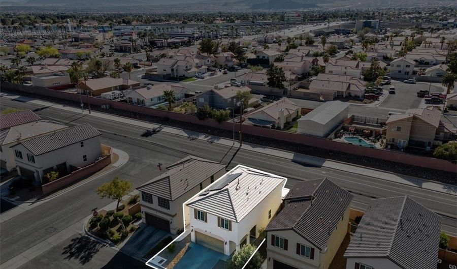 5667 Foxglove Field St, Las Vegas, NV 89130 - 3 Beds, 3 Bath