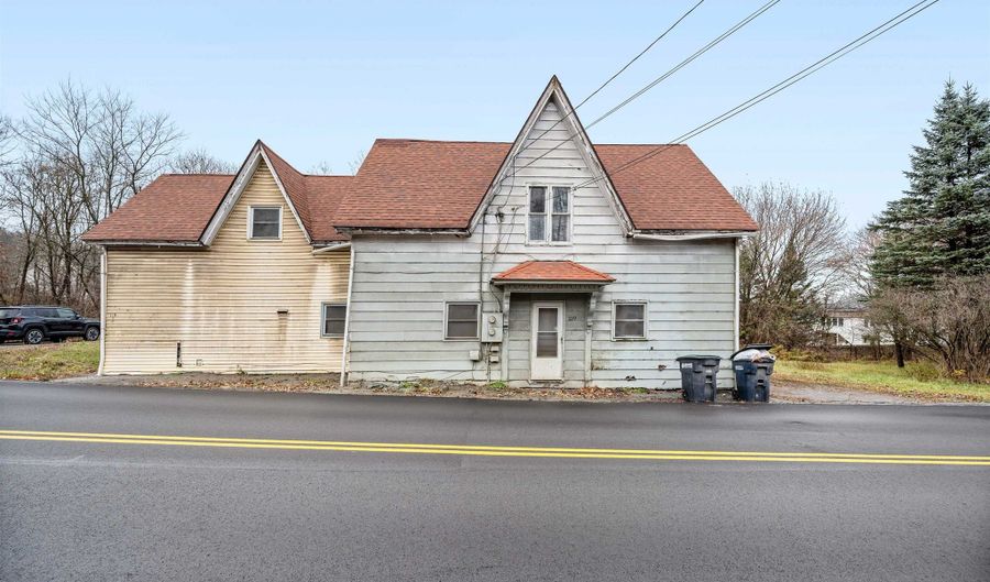 119 Prospect St, Barre, VT 05641 - 4 Beds, 2 Bath