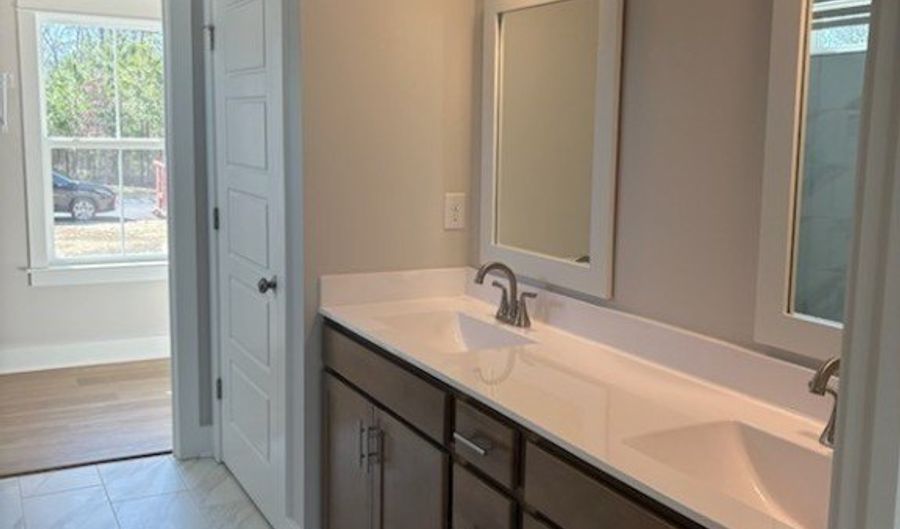 2206 Silver St, Aylett, VA 23009 - 4 Beds, 3 Bath