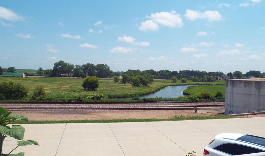 154 1st Ave, Ashton, IA 51232 - 2 Beds, 2 Bath
