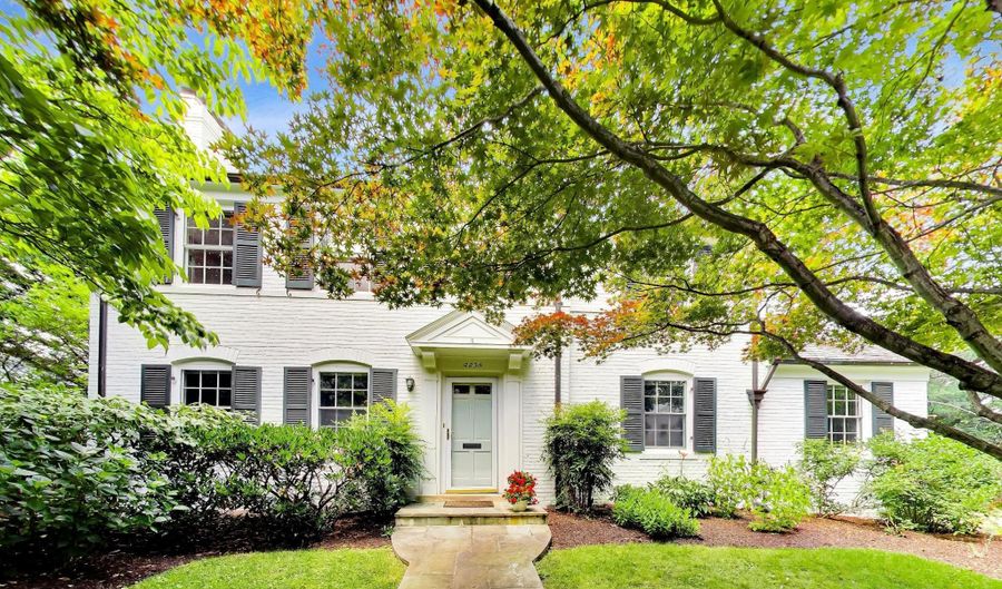 4238 50TH St NW, Washington, DC 20016 - 4 Beds, 5 Bath