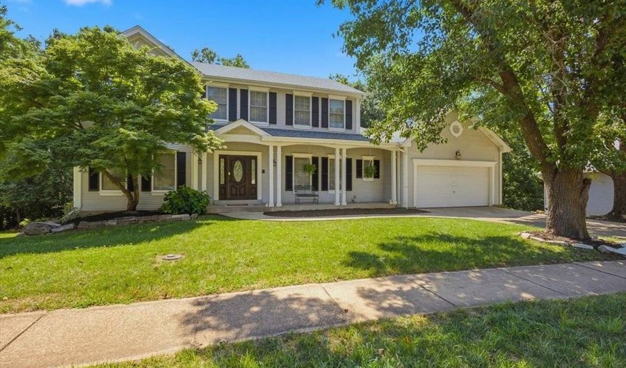 477 Redwood Forest Dr, Ballwin, MO 63021 - 4 Beds, 3 Bath
