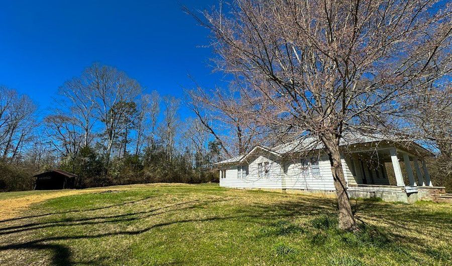 2482 Lee Dr SE, Bogue Chitto, MS 39629 - 3 Beds, 1 Bath
