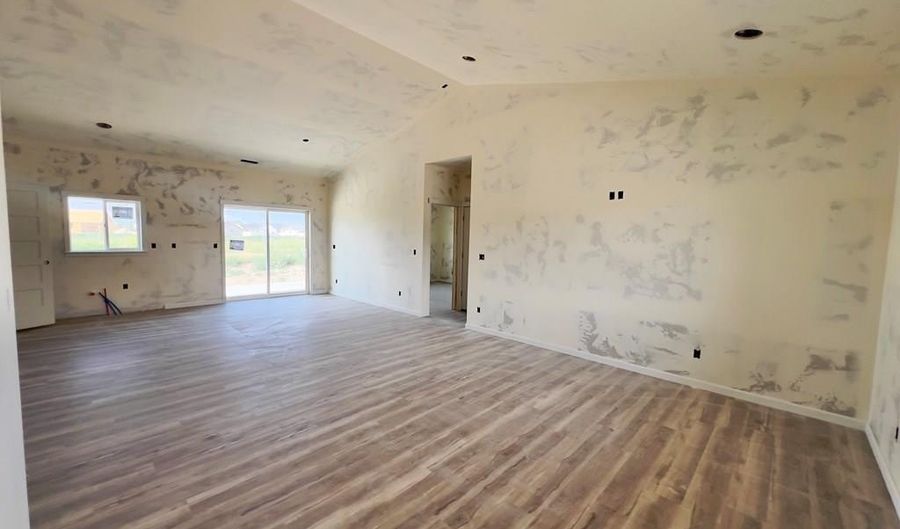 1180 Alpine Ave, Chubbuck, ID 83202 - 3 Beds, 2 Bath