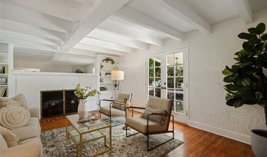 6438 Ivarene Ave, Los Angeles, CA 90068 - 3 Beds, 3 Bath