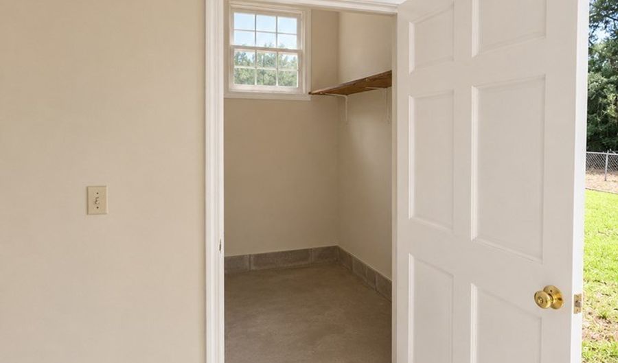 6032 Elliott Dr, Albany, GA 31705 - 3 Beds, 2 Bath