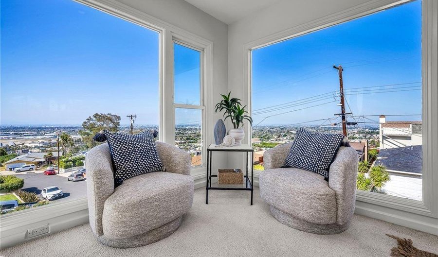 25933 Richville Dr, Torrance, CA 90505 - 4 Beds, 2 Bath
