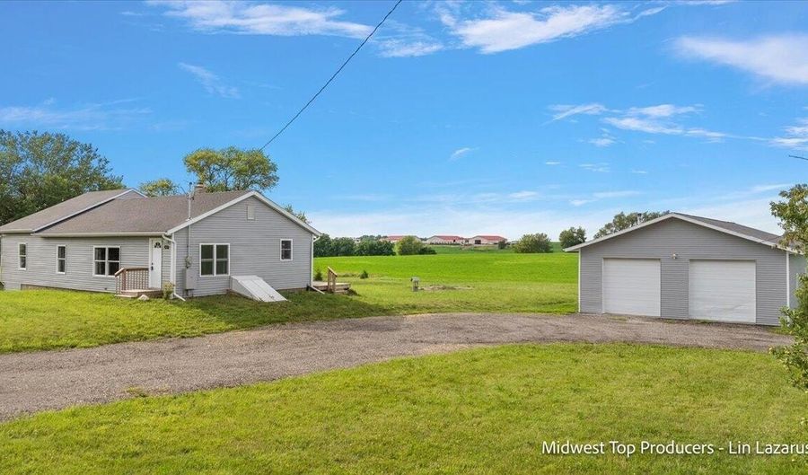 2931 130th Ave, Allegan, MI 49010 - 3 Beds, 2 Bath