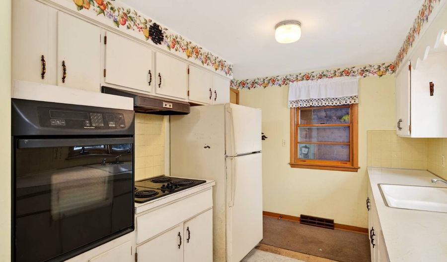 2241 Townline Rd, Alden, NY 14004 - 3 Beds, 1 Bath
