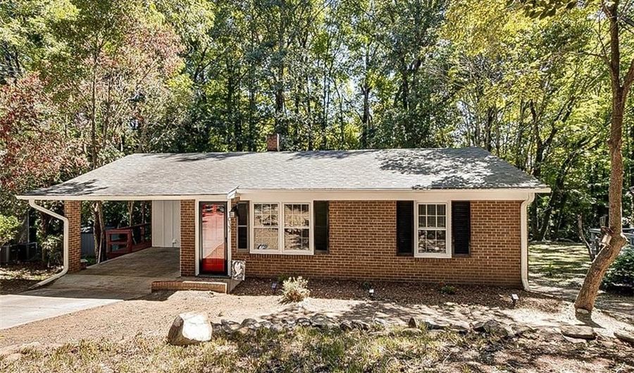 1037 Robbins St, Asheboro, NC 27203 - 2 Beds, 1 Bath