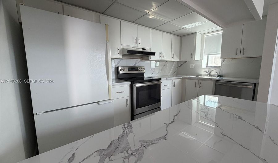 20200 W Country Club Dr PH08, Aventura, FL 33180 - 3 Beds, 2 Bath