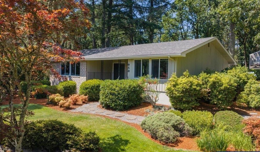 950 Edgewood Dr NW, Albany, OR 97321 - 3 Beds, 3 Bath