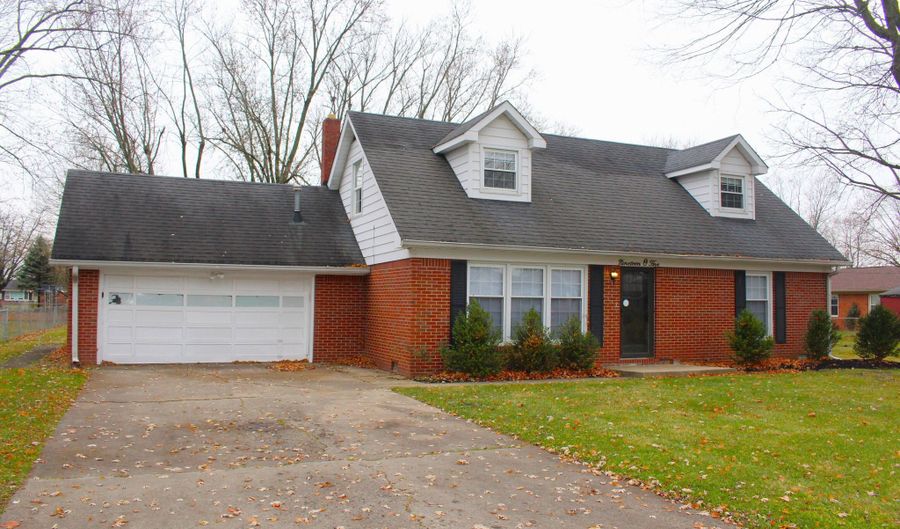 1905 E 47th St, Anderson, IN 46013 - 4 Beds, 2 Bath