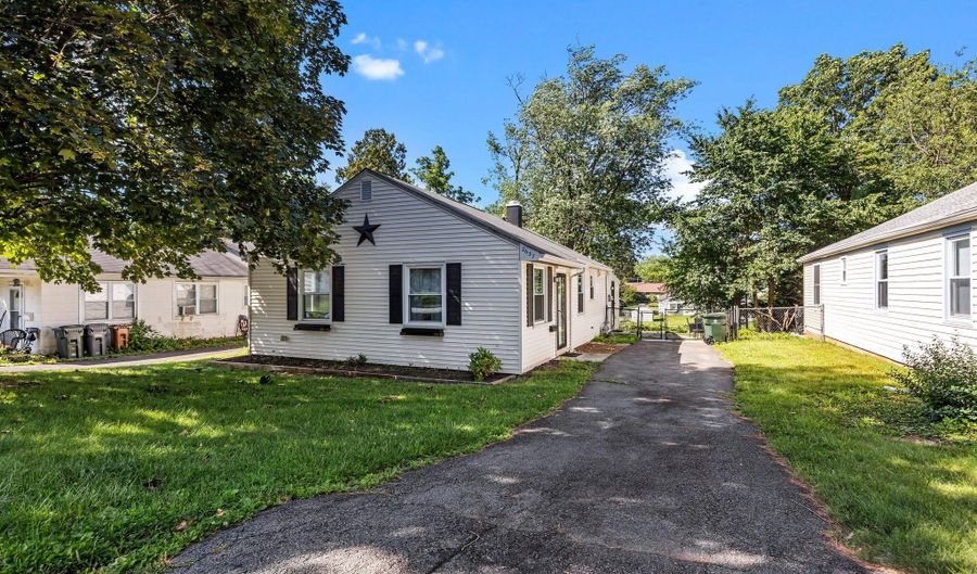 2637 BARNES Ave, Abington, PA 19001 - 3 Beds, 1 Bath
