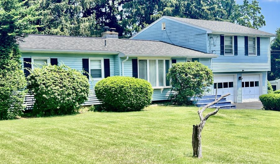 239 Bates Dr, Cheshire, CT 06410 - 3 Beds, 3 Bath