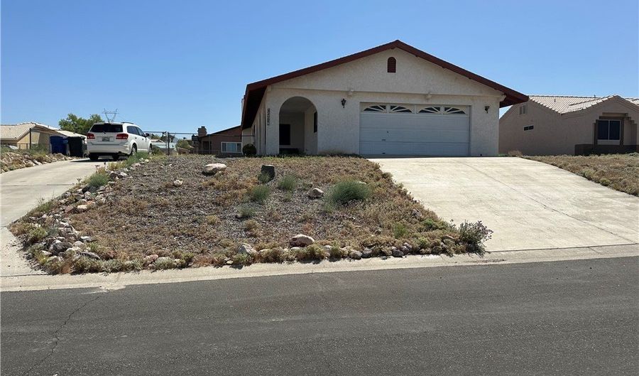 3422 Sundance Dr, Bullhead City, AZ 86429 - 3 Beds, 2 Bath