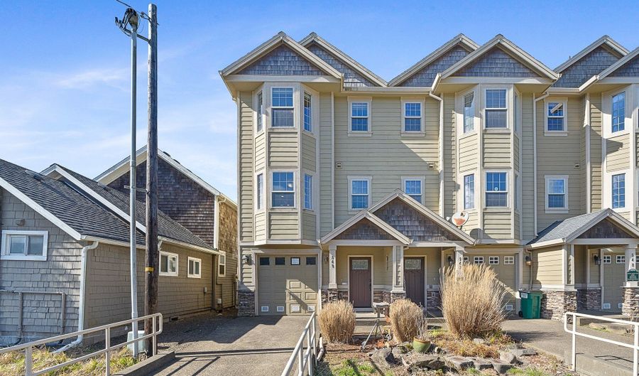 549 S FRONT St, Rockaway Beach, OR 97136 - 3 Beds, 3 Bath
