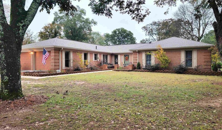 103 Collier Dr, Albertville, AL 35951 - 3 Beds, 3 Bath