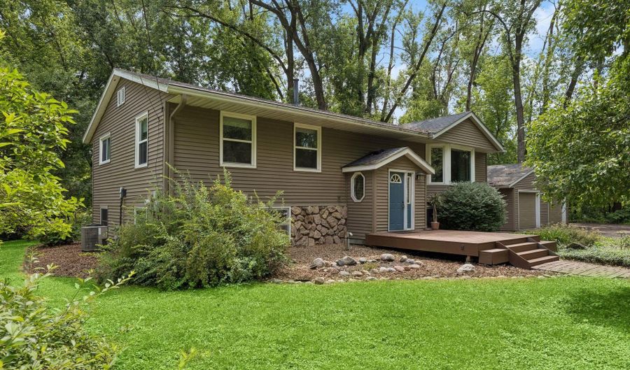3260 Snelling Ave N, Arden Hills, MN 55112 - 4 Beds, 2 Bath
