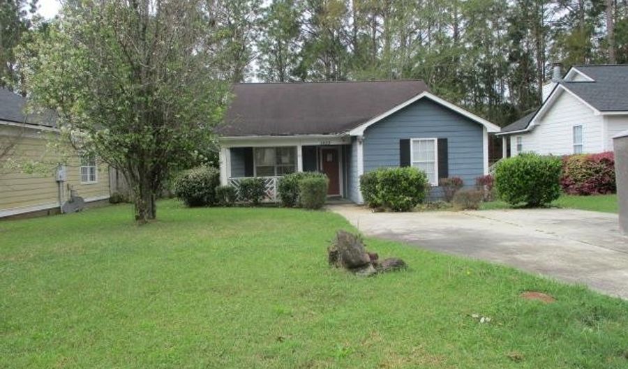2422 SCHLEY Ave, Albany, GA 31707 - 3 Beds, 2 Bath