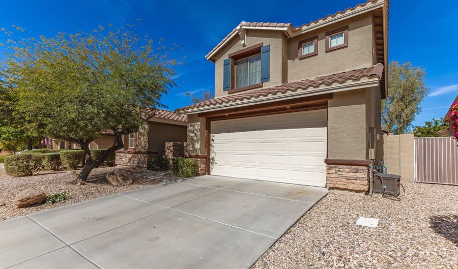 2116 W KURALT Dr, Anthem, AZ 85086 - 4 Beds, 3 Bath