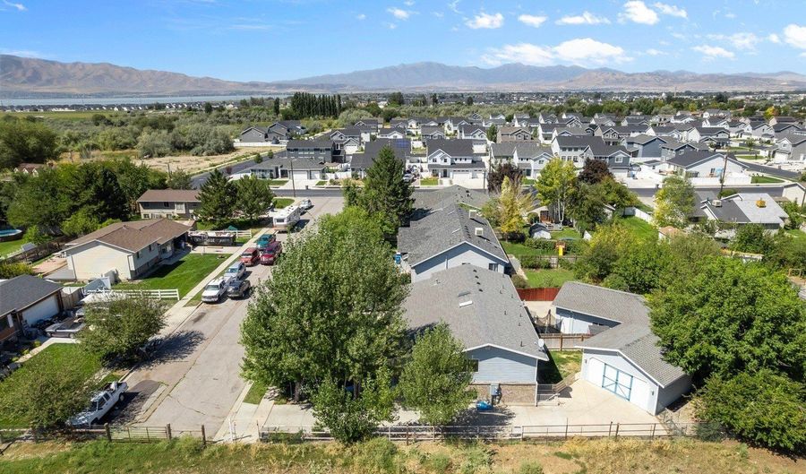 228 W 470 S, American Fork, UT 84003 - 3 Beds, 2 Bath