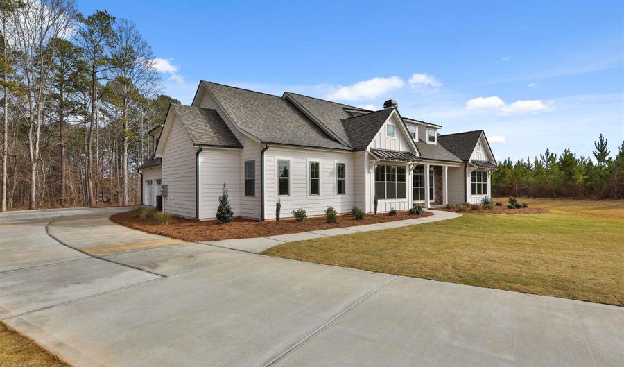 286 Golden Cloud Ct, Williamson, GA 30292 - 4 Beds, 4 Bath