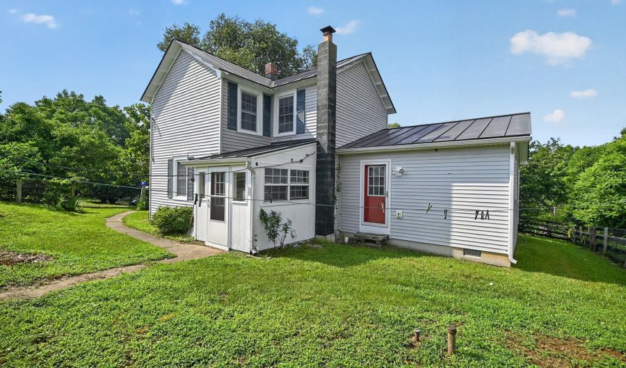 14105 LEE Hwy, Amissville, VA 20106 - 2 Beds, 2 Bath