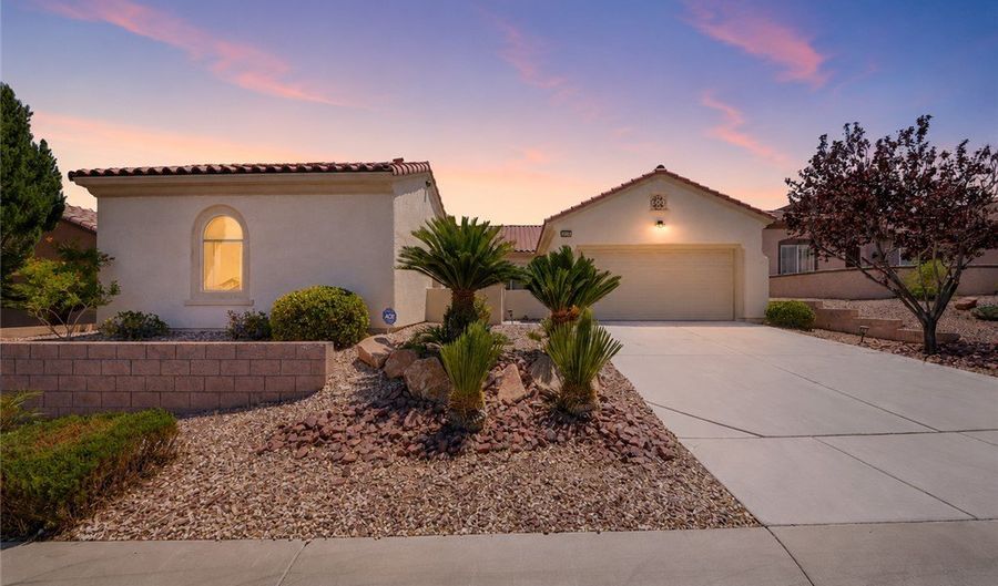 2148 Shadow Canyon Dr, Henderson, NV 89044 - 3 Beds, 3 Bath