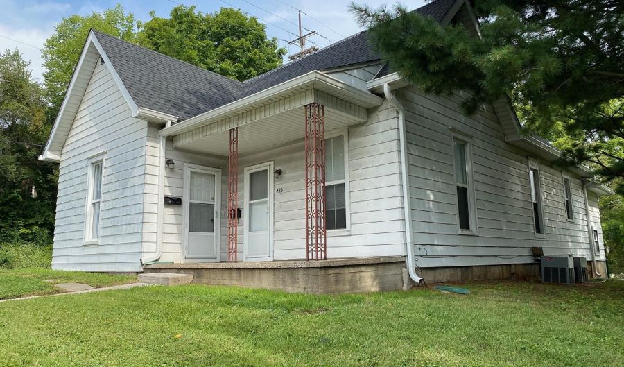 435 16th St, Bedford, IN 47421 - 3 Beds, 2 Bath