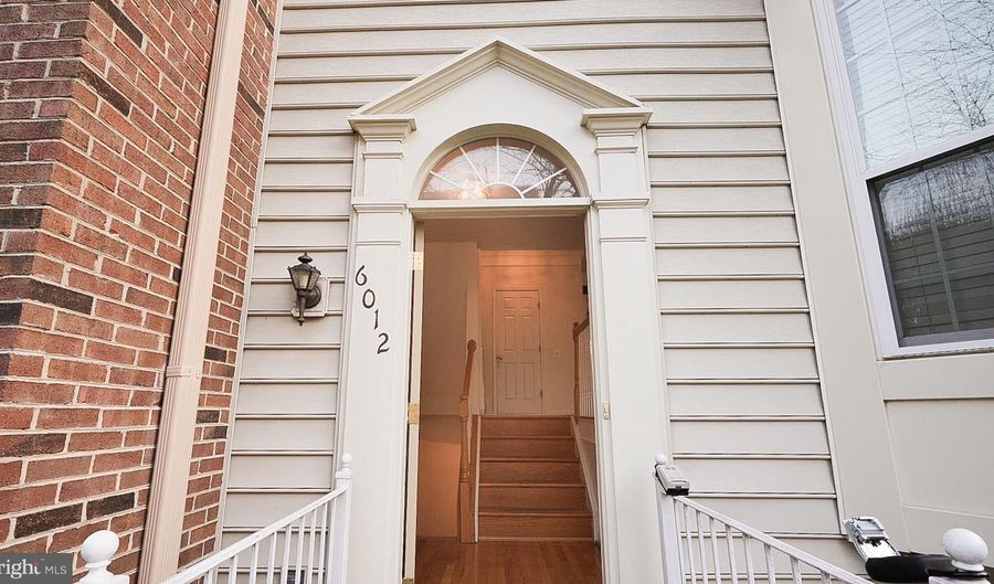 6012 RICKETTS Walk, Alexandria, VA 22312 - 4 Beds, 4 Bath