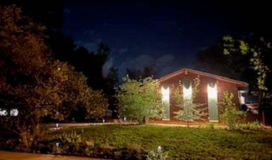 7715 Essex Pl, Boulder, CO 80301 - 4 Beds, 3 Bath