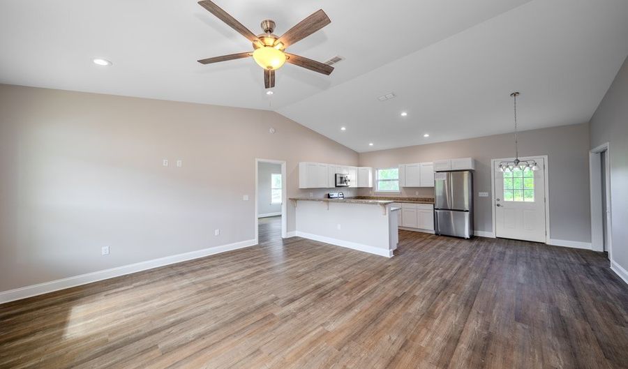 1103 Bluffton Dr, Bainbridge, GA 39817 - 3 Beds, 2 Bath