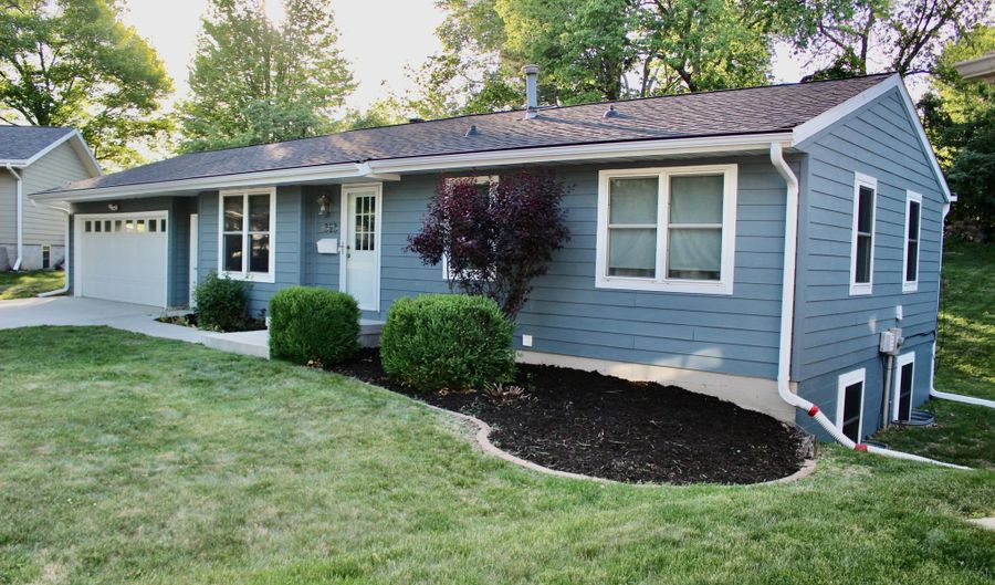 1323 Wisconsin Cir, Ames, IA 50014 - 4 Beds, 2 Bath