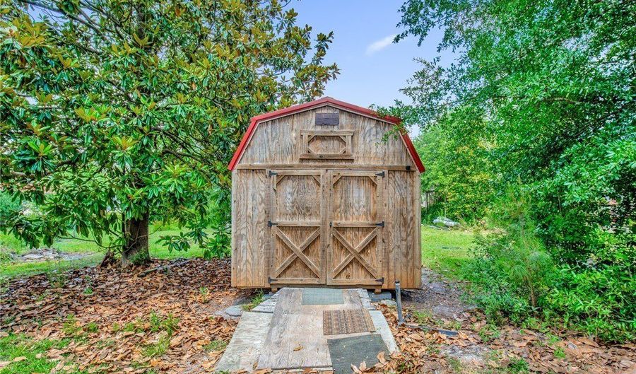 219 E Clinton St, Autryville, NC 28318 - 2 Beds, 2 Bath