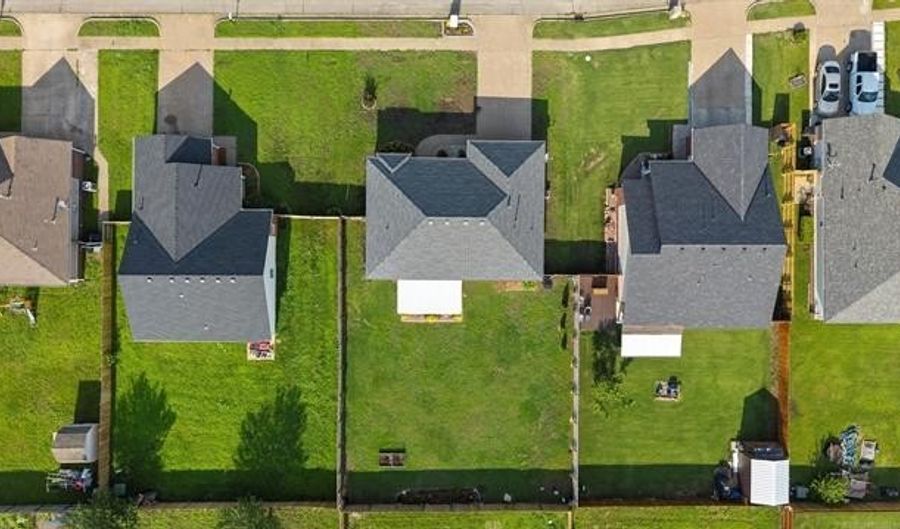 705 N Cummings Ave, Bartlesville, OK 74006 - 3 Beds, 2 Bath