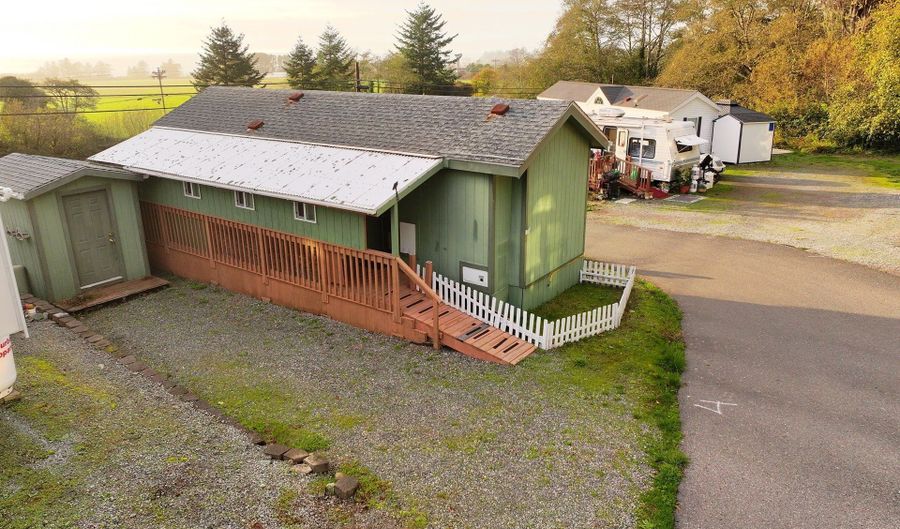 15061 HIGHWAY 101 4, Brookings, OR 97415 - 1 Beds, 1 Bath