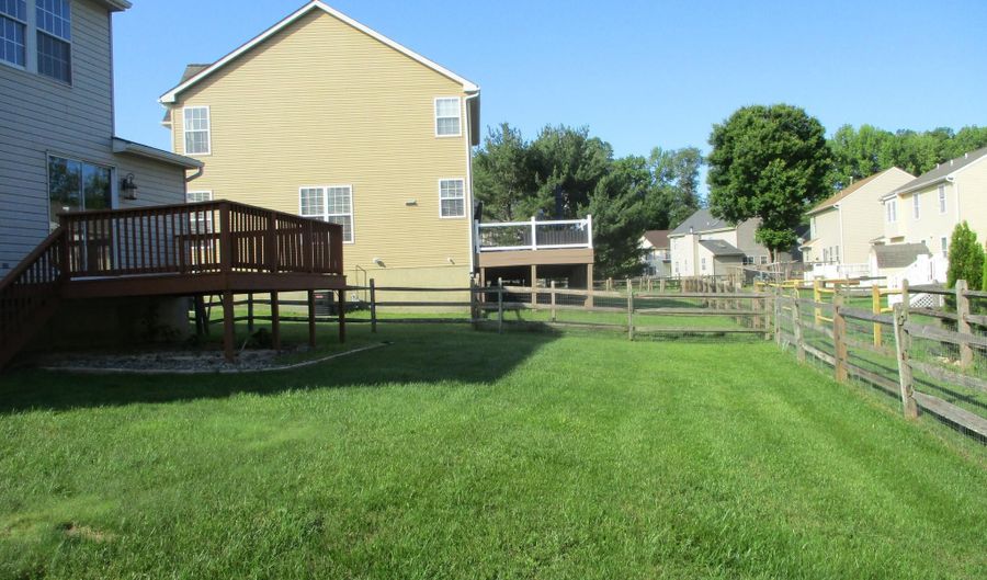 208 YOSEMITE Dr, Bear, DE 19701 - 4 Beds, 3 Bath