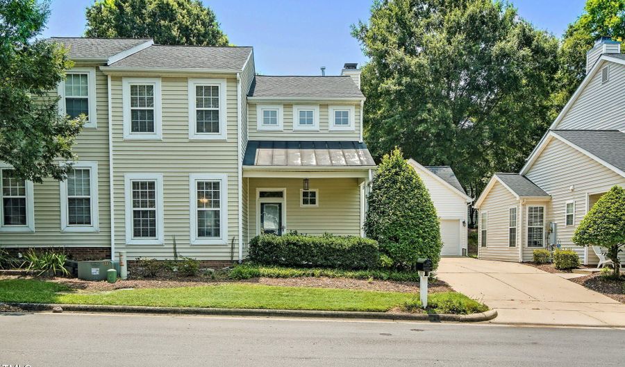 2000 Silky Dogwood Trail Trl, Apex, NC 27502 - 3 Beds, 3 Bath