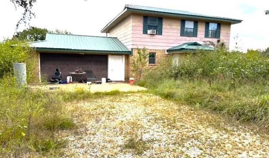 9792 County Road 3605 Rd, Ada, OK 74820 - 4 Beds, 2 Bath