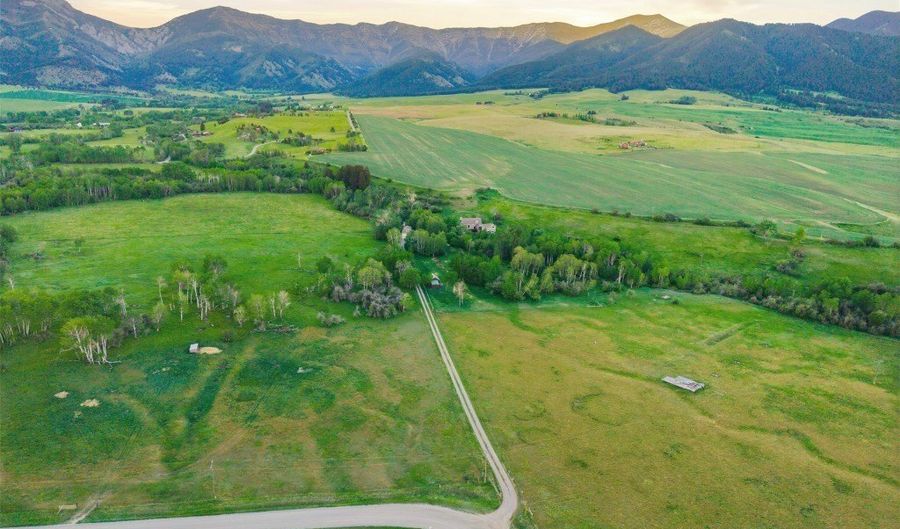 9350 Walker Rd, Belgrade, MT 59714 - 5 Beds, 4 Bath