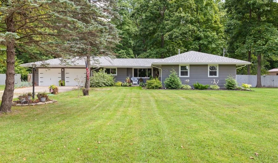 8345 N US127, Addison, MI 49220 - 3 Beds, 2 Bath