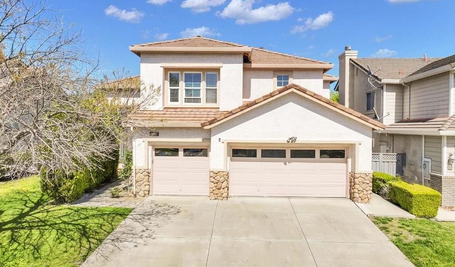 2017 Asilomar Dr, Antioch, CA 94509 - 5 Beds, 3 Bath