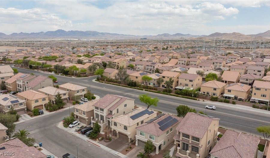 5409 Holding Ave, Las Vegas, NV 89139 - 4 Beds, 3 Bath
