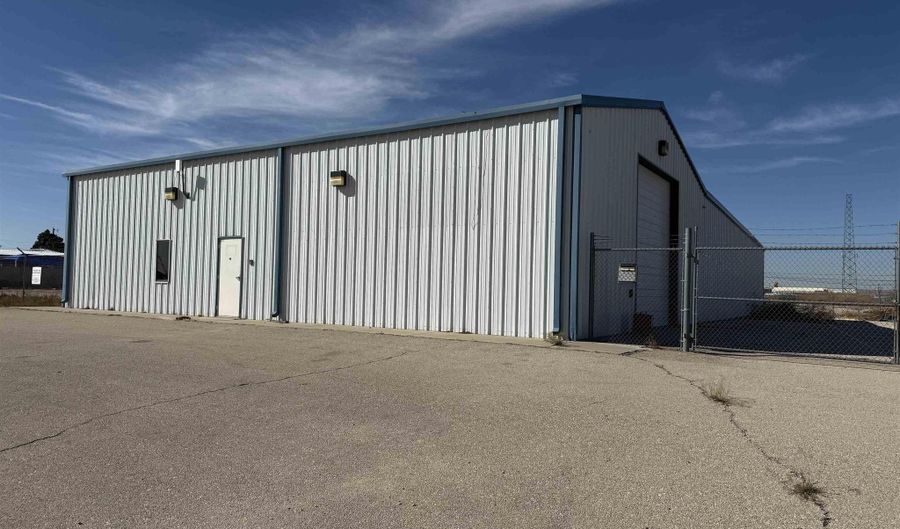 5211 Buena Vis, Carlsbad, NM 88220 - 0 Beds, 0 Bath