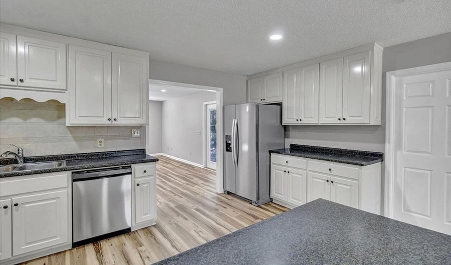 1602 Belcher Ln, Bainbridge, GA 39817 - 4 Beds, 3 Bath