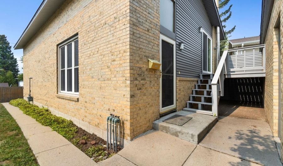 364 BOCAGE Dr, Cheyenne, WY 82009 - 4 Beds, 2 Bath