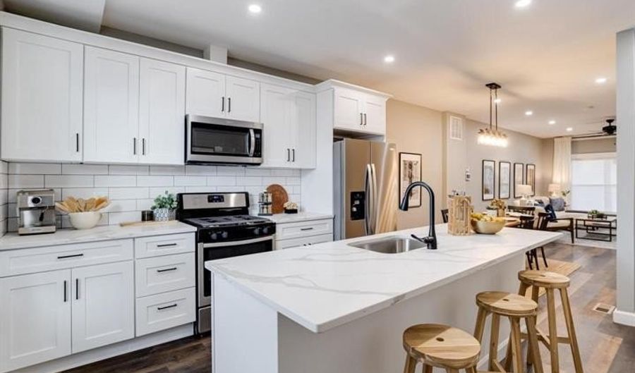 3011 PULASKI Hwy, Baltimore, MD 21224 - 4 Beds, 2 Bath